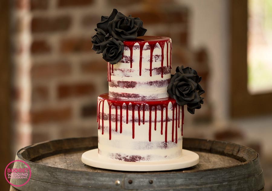 red-and-black-wedding-cake